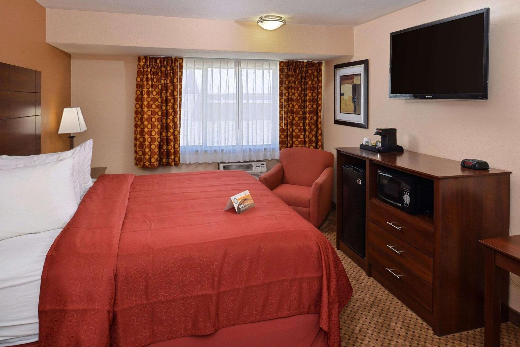 Quality Inn Епълтън Екстериор снимка