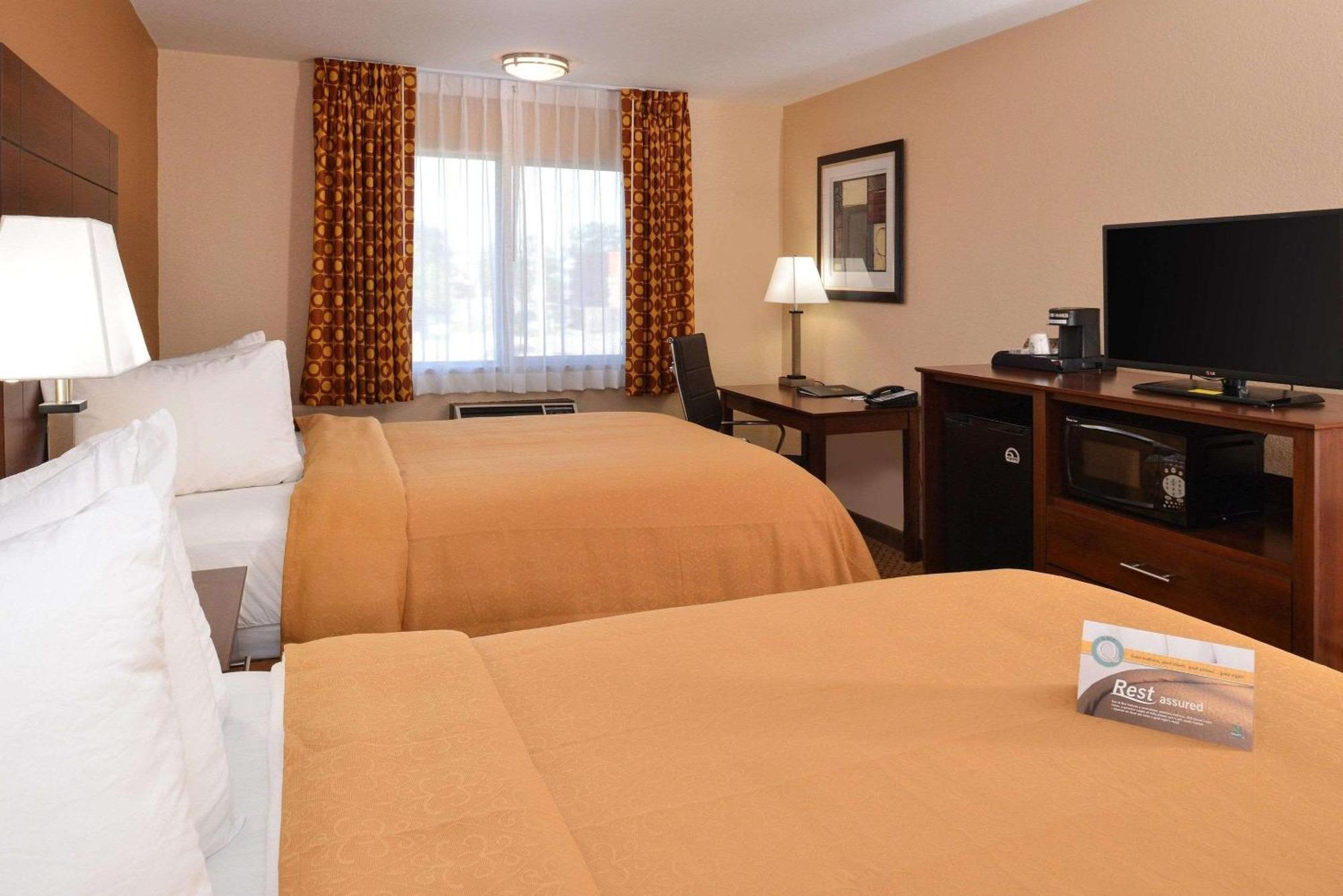 Quality Inn Епълтън Екстериор снимка