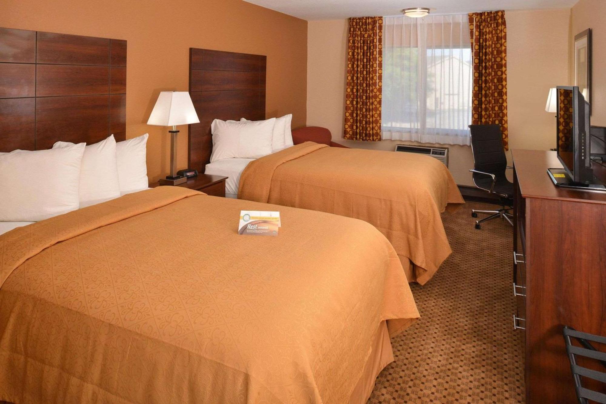 Quality Inn Епълтън Екстериор снимка